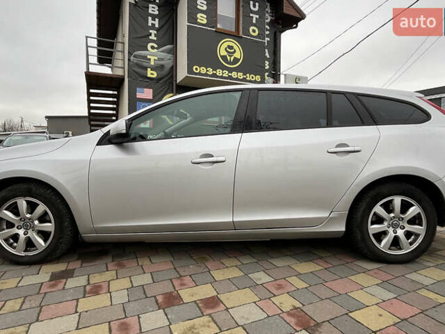 Серый Вольво B60, объемом двигателя 1.56 л и пробегом 264 тыс. км за 12000 $, фото 3 на Automoto.ua