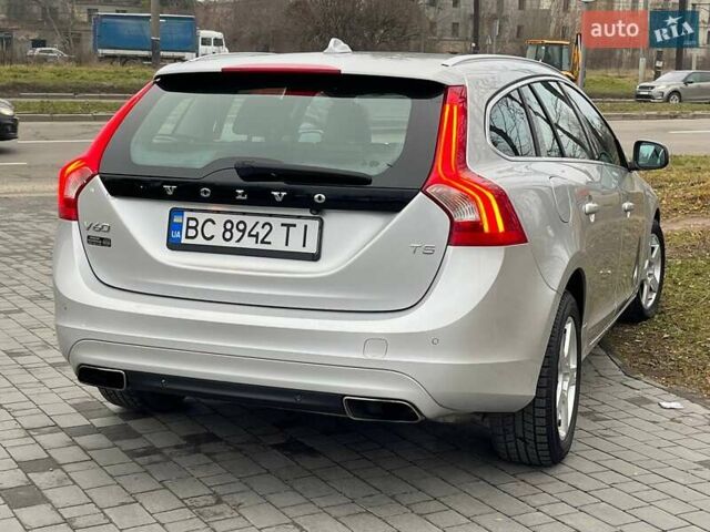 Серый Вольво B60, объемом двигателя 2 л и пробегом 154 тыс. км за 12000 $, фото 9 на Automoto.ua