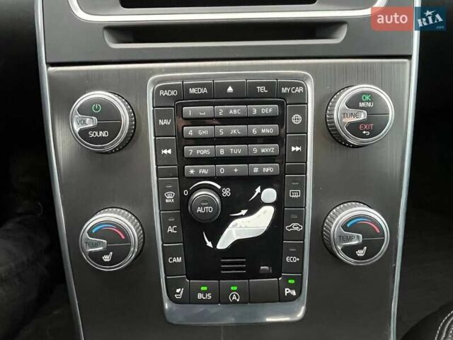 Серый Вольво B60, объемом двигателя 2 л и пробегом 154 тыс. км за 12000 $, фото 31 на Automoto.ua