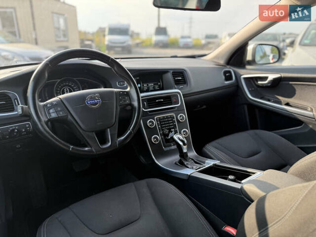 Сірий Вольво B60, об'ємом двигуна 1.97 л та пробігом 235 тис. км за 13999 $, фото 38 на Automoto.ua