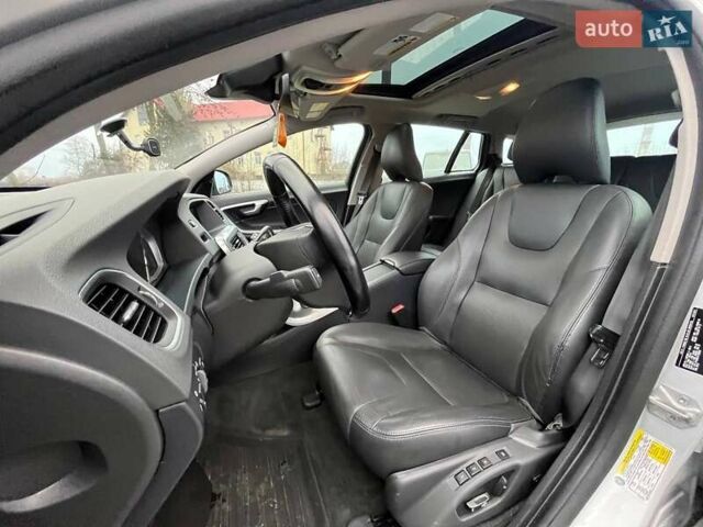 Серый Вольво B60, объемом двигателя 2 л и пробегом 154 тыс. км за 12000 $, фото 18 на Automoto.ua