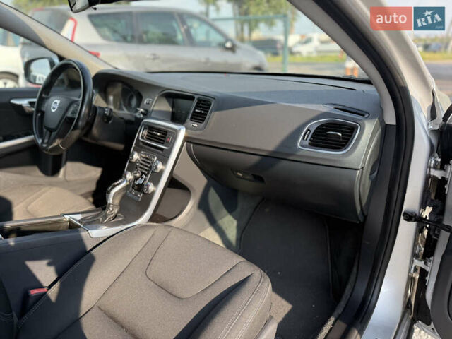 Сірий Вольво B60, об'ємом двигуна 1.97 л та пробігом 235 тис. км за 13999 $, фото 14 на Automoto.ua