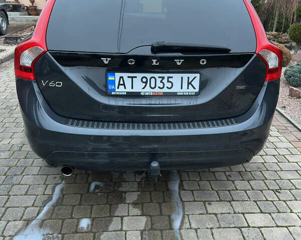 Сірий Вольво B60, об'ємом двигуна 1.56 л та пробігом 275 тис. км за 11950 $, фото 5 на Automoto.ua