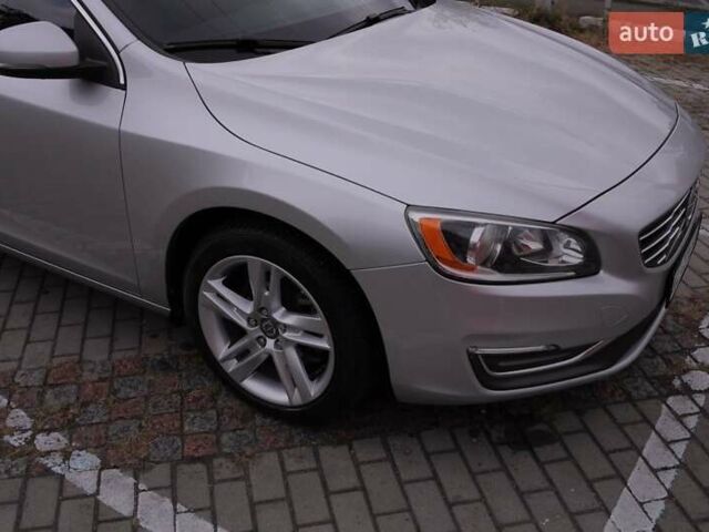 Серый Вольво B60, объемом двигателя 2 л и пробегом 214 тыс. км за 10000 $, фото 9 на Automoto.ua