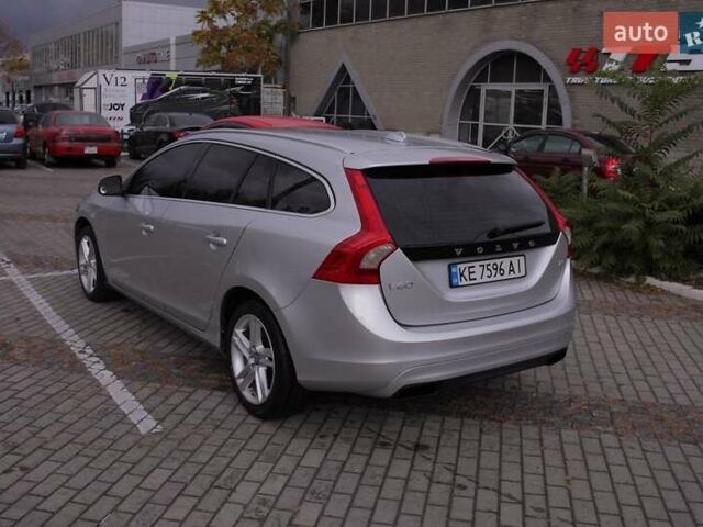 Серый Вольво B60, объемом двигателя 2 л и пробегом 214 тыс. км за 10000 $, фото 3 на Automoto.ua