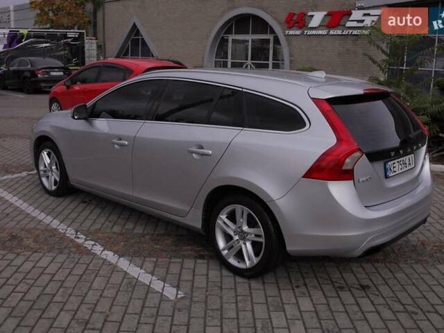 Серый Вольво B60, объемом двигателя 2 л и пробегом 214 тыс. км за 10000 $, фото 2 на Automoto.ua