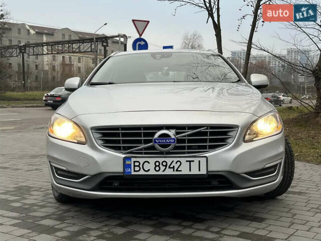 Серый Вольво B60, объемом двигателя 1.97 л и пробегом 155 тыс. км за 12000 $, фото 2 на Automoto.ua