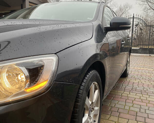 Серый Вольво B60, объемом двигателя 1.98 л и пробегом 235 тыс. км за 11600 $, фото 44 на Automoto.ua