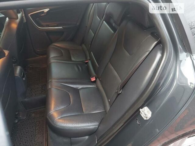 Сірий Вольво B60, об'ємом двигуна 2.5 л та пробігом 225 тис. км за 12990 $, фото 25 на Automoto.ua