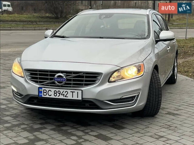Серый Вольво B60, объемом двигателя 1.97 л и пробегом 155 тыс. км за 12000 $, фото 4 на Automoto.ua