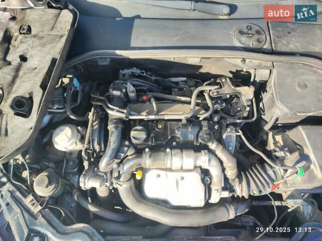 Серый Вольво B60, объемом двигателя 1.56 л и пробегом 262 тыс. км за 11600 $, фото 11 на Automoto.ua