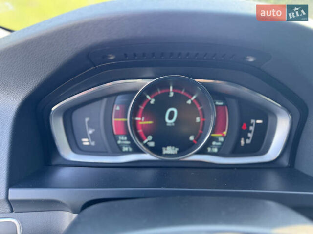 Сірий Вольво B60, об'ємом двигуна 2 л та пробігом 249 тис. км за 14999 $, фото 39 на Automoto.ua