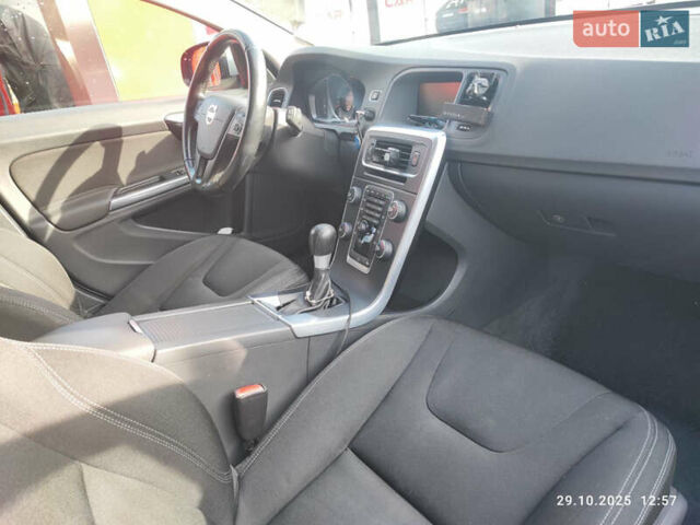 Серый Вольво B60, объемом двигателя 1.56 л и пробегом 262 тыс. км за 11600 $, фото 17 на Automoto.ua