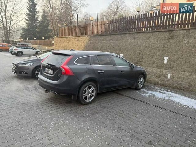 Серый Вольво B60, объемом двигателя 2.5 л и пробегом 225 тыс. км за 12990 $, фото 2 на Automoto.ua