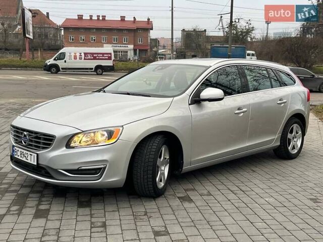 Серый Вольво B60, объемом двигателя 2 л и пробегом 154 тыс. км за 12000 $, фото 1 на Automoto.ua
