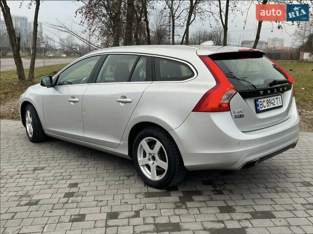 Серый Вольво B60, объемом двигателя 1.97 л и пробегом 155 тыс. км за 12000 $, фото 5 на Automoto.ua