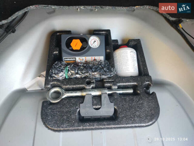 Серый Вольво B60, объемом двигателя 1.56 л и пробегом 262 тыс. км за 11600 $, фото 12 на Automoto.ua