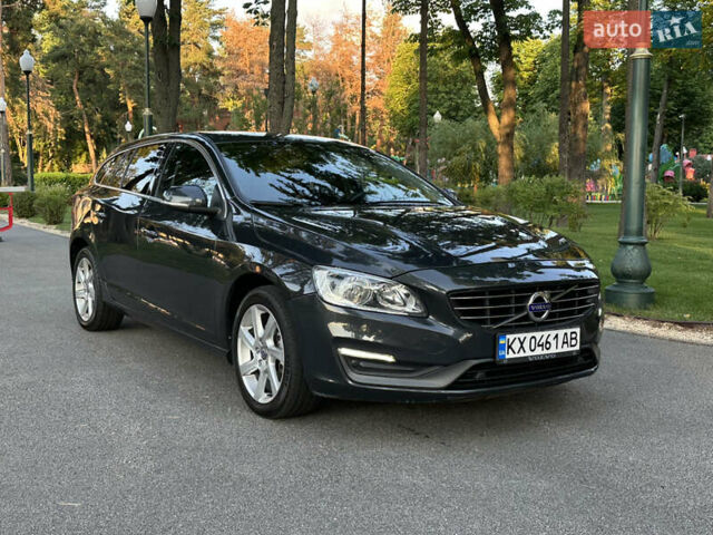 Сірий Вольво B60, об'ємом двигуна 1.56 л та пробігом 290 тис. км за 11400 $, фото 4 на Automoto.ua