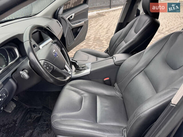 Серый Вольво B60, объемом двигателя 1.97 л и пробегом 268 тыс. км за 13700 $, фото 33 на Automoto.ua