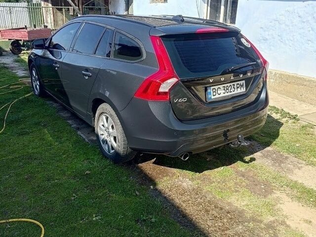 Серый Вольво B60, объемом двигателя 1.6 л и пробегом 190 тыс. км за 11227 $, фото 7 на Automoto.ua