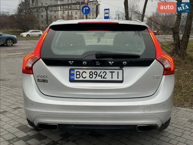 Серый Вольво B60, объемом двигателя 1.97 л и пробегом 155 тыс. км за 12000 $, фото 6 на Automoto.ua
