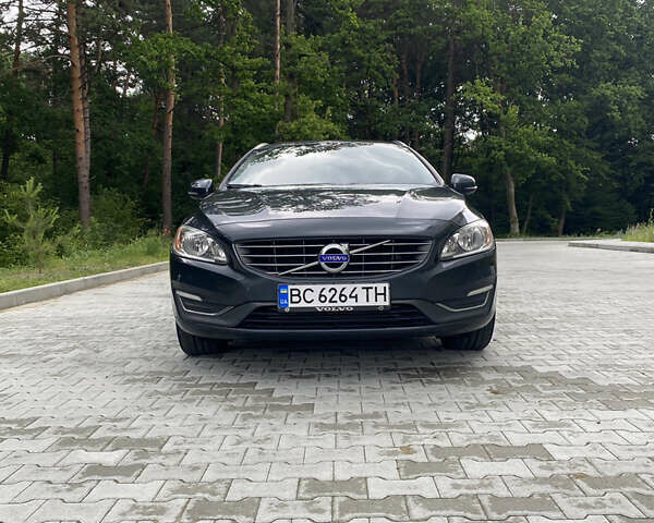 Серый Вольво B60, объемом двигателя 2 л и пробегом 255 тыс. км за 12900 $, фото 1 на Automoto.ua