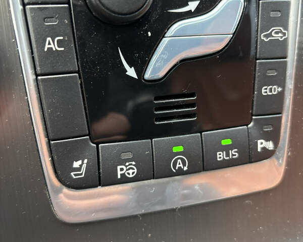 Серый Вольво B60, объемом двигателя 1.97 л и пробегом 242 тыс. км за 14400 $, фото 12 на Automoto.ua