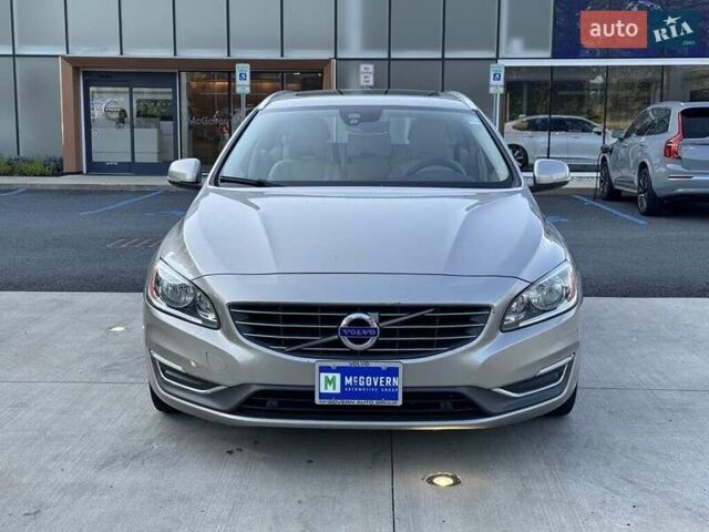 Серый Вольво B60, объемом двигателя 2 л и пробегом 131 тыс. км за 2300 $, фото 1 на Automoto.ua