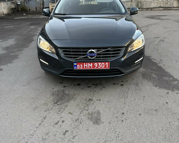 Серый Вольво B60, объемом двигателя 2 л и пробегом 198 тыс. км за 14000 $, фото 4 на Automoto.ua