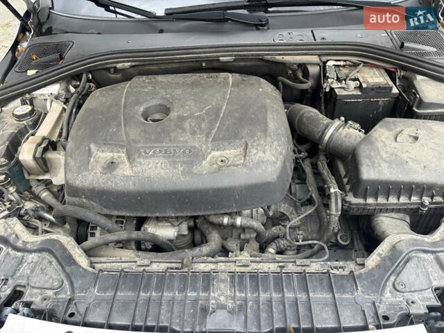 Серый Вольво B60, объемом двигателя 1.97 л и пробегом 242 тыс. км за 14400 $, фото 24 на Automoto.ua