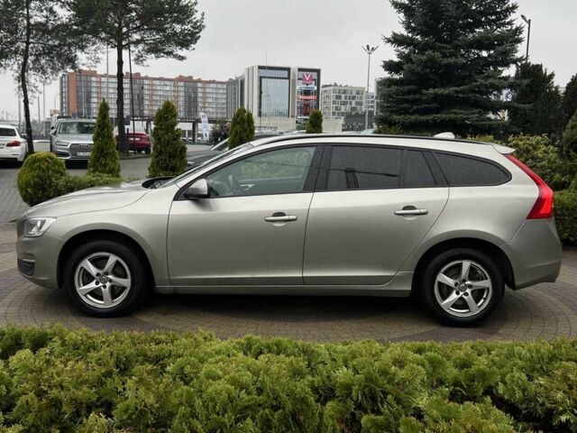 Серый Вольво B60, объемом двигателя 2 л и пробегом 212 тыс. км за 13200 $, фото 3 на Automoto.ua