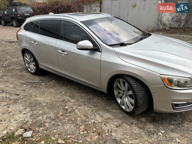 Серый Вольво B60, объемом двигателя 1.97 л и пробегом 242 тыс. км за 14400 $, фото 3 на Automoto.ua