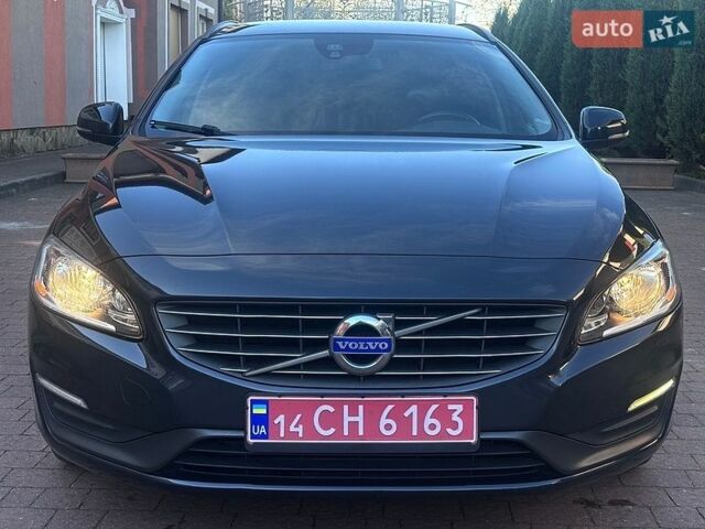 Серый Вольво B60, объемом двигателя 1.6 л и пробегом 206 тыс. км за 12200 $, фото 1 на Automoto.ua