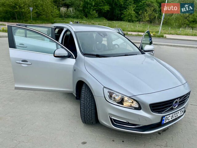 Серый Вольво B60, объемом двигателя 1.97 л и пробегом 210 тыс. км за 11888 $, фото 2 на Automoto.ua