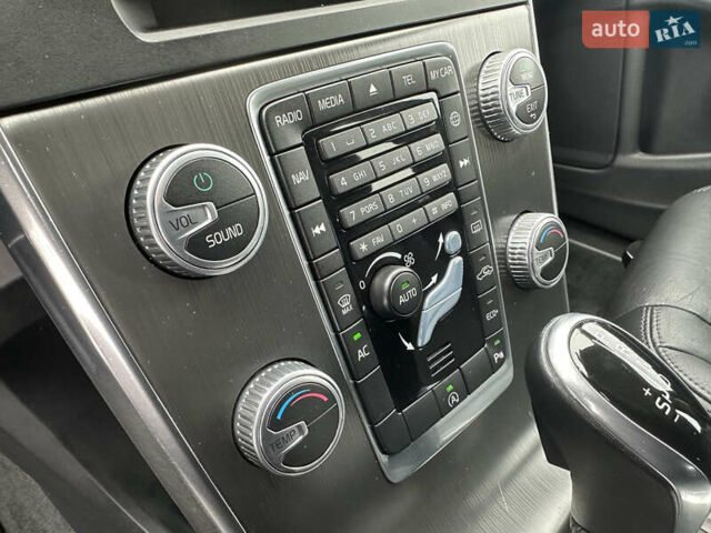 Серый Вольво B60, объемом двигателя 1.99 л и пробегом 241 тыс. км за 14400 $, фото 67 на Automoto.ua