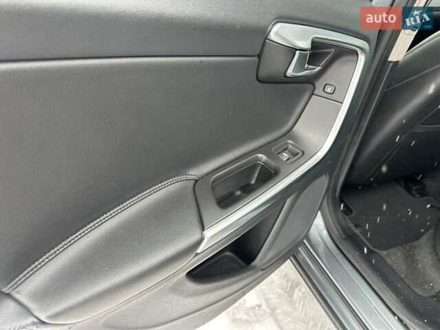 Серый Вольво B60, объемом двигателя 1.99 л и пробегом 241 тыс. км за 14400 $, фото 73 на Automoto.ua