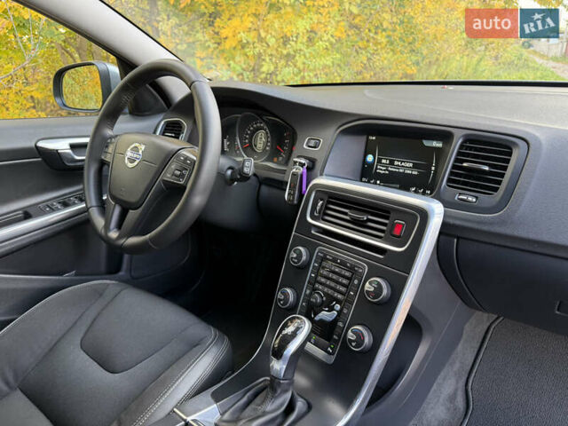 Сірий Вольво B60, об'ємом двигуна 1.97 л та пробігом 211 тис. км за 15700 $, фото 28 на Automoto.ua