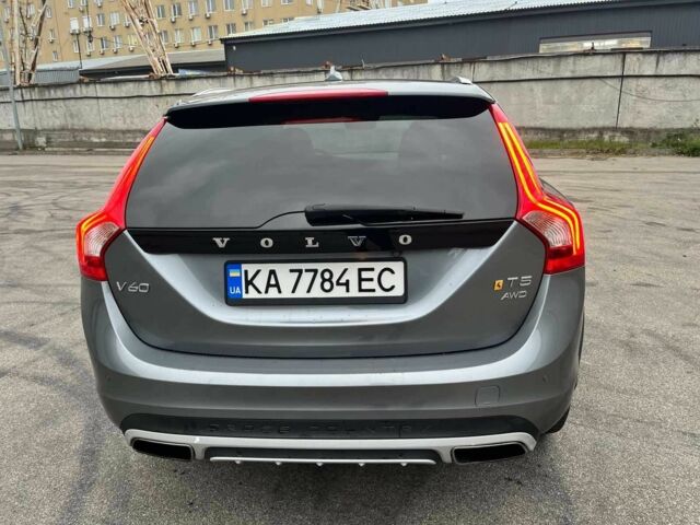 Серый Вольво B60, объемом двигателя 2 л и пробегом 230 тыс. км за 14500 $, фото 4 на Automoto.ua