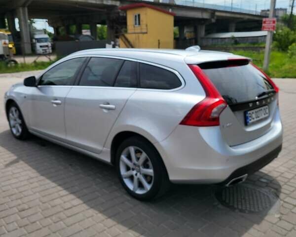 Серый Вольво B60, объемом двигателя 2 л и пробегом 75 тыс. км за 14100 $, фото 6 на Automoto.ua