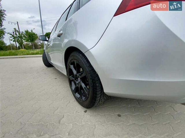 Серый Вольво B60, объемом двигателя 1.97 л и пробегом 210 тыс. км за 11888 $, фото 12 на Automoto.ua