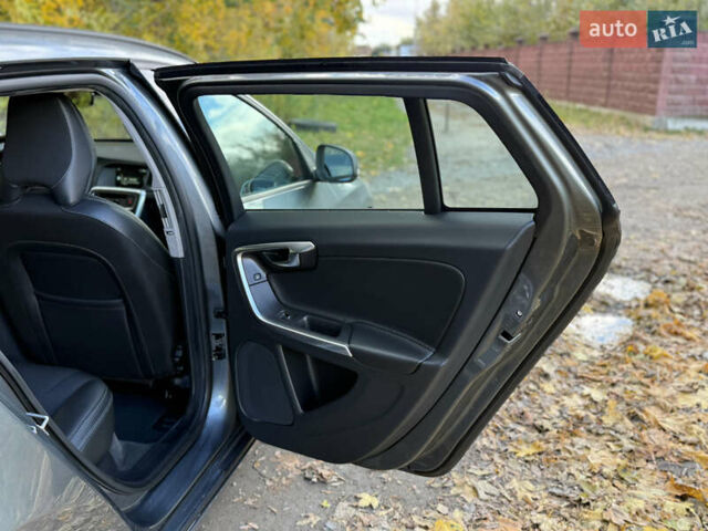 Сірий Вольво B60, об'ємом двигуна 1.97 л та пробігом 211 тис. км за 15700 $, фото 23 на Automoto.ua