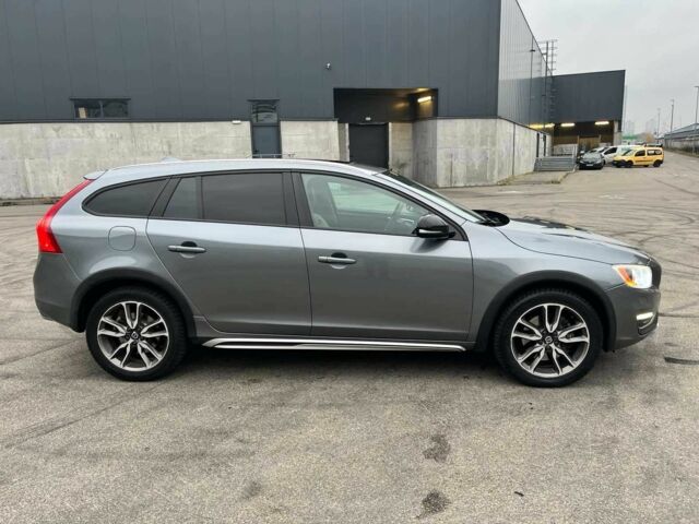 Серый Вольво B60, объемом двигателя 2 л и пробегом 230 тыс. км за 14500 $, фото 6 на Automoto.ua