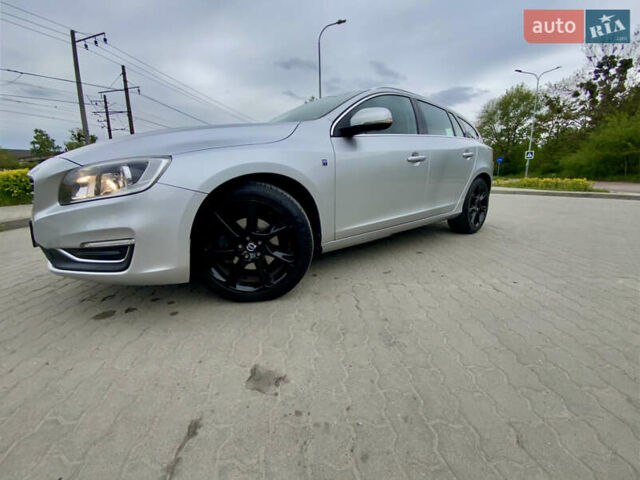 Серый Вольво B60, объемом двигателя 1.97 л и пробегом 210 тыс. км за 11888 $, фото 13 на Automoto.ua