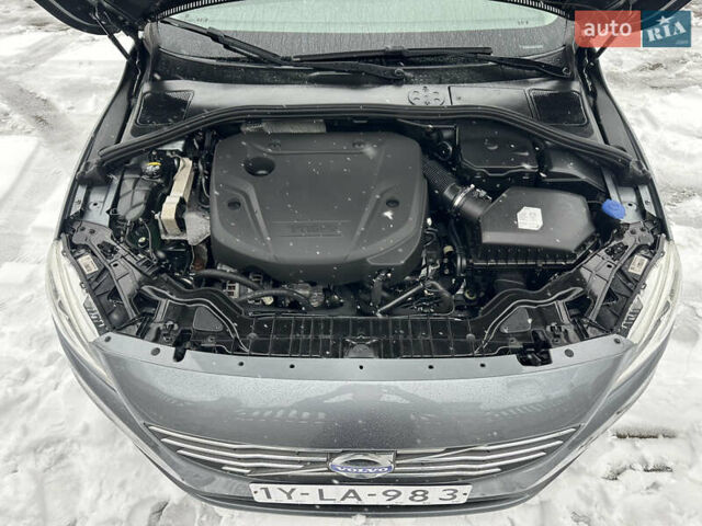 Серый Вольво B60, объемом двигателя 1.99 л и пробегом 241 тыс. км за 14400 $, фото 107 на Automoto.ua