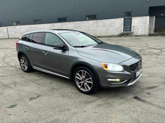 Серый Вольво B60, объемом двигателя 2 л и пробегом 230 тыс. км за 14500 $, фото 7 на Automoto.ua