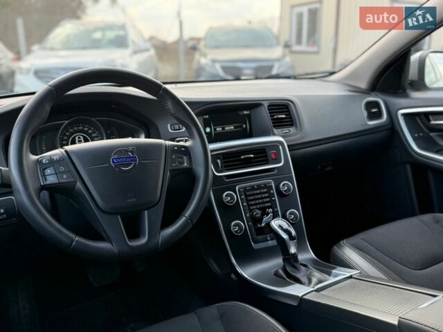 Сірий Вольво B60, об'ємом двигуна 1.97 л та пробігом 212 тис. км за 15500 $, фото 21 на Automoto.ua