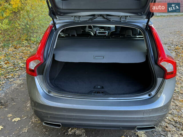 Сірий Вольво B60, об'ємом двигуна 1.97 л та пробігом 211 тис. км за 15700 $, фото 20 на Automoto.ua