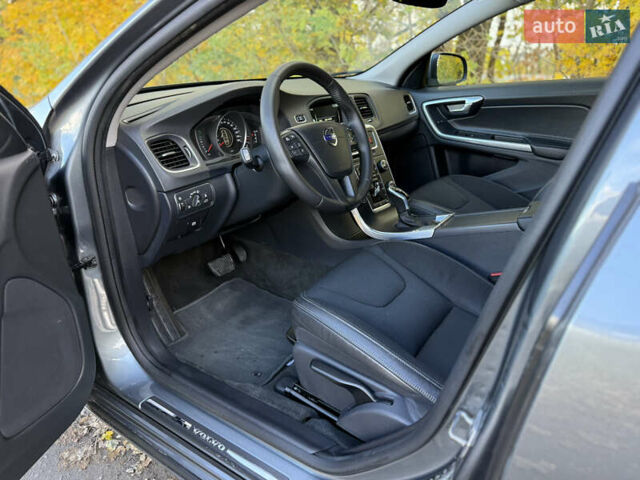 Сірий Вольво B60, об'ємом двигуна 1.97 л та пробігом 211 тис. км за 15700 $, фото 13 на Automoto.ua