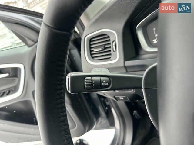 Серый Вольво B60, объемом двигателя 1.99 л и пробегом 241 тыс. км за 14400 $, фото 70 на Automoto.ua