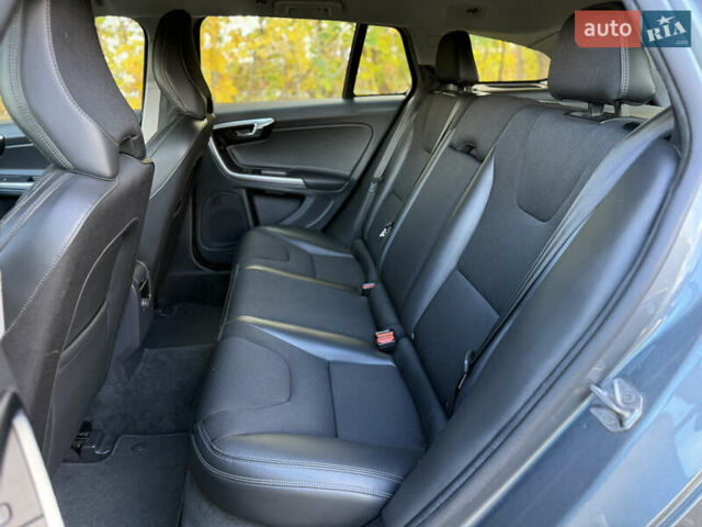 Сірий Вольво B60, об'ємом двигуна 1.97 л та пробігом 211 тис. км за 15700 $, фото 18 на Automoto.ua